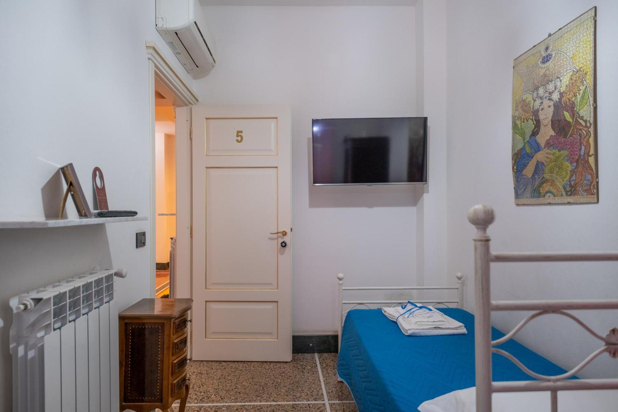 Bbc Christian Bed & Breakfast Pisa Exterior photo
